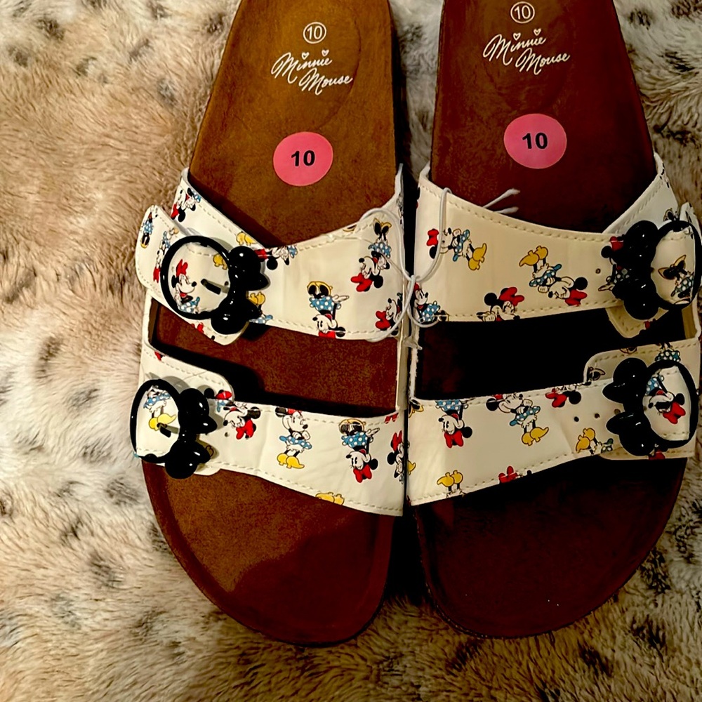 New Minnie Mouse Sandels size 10